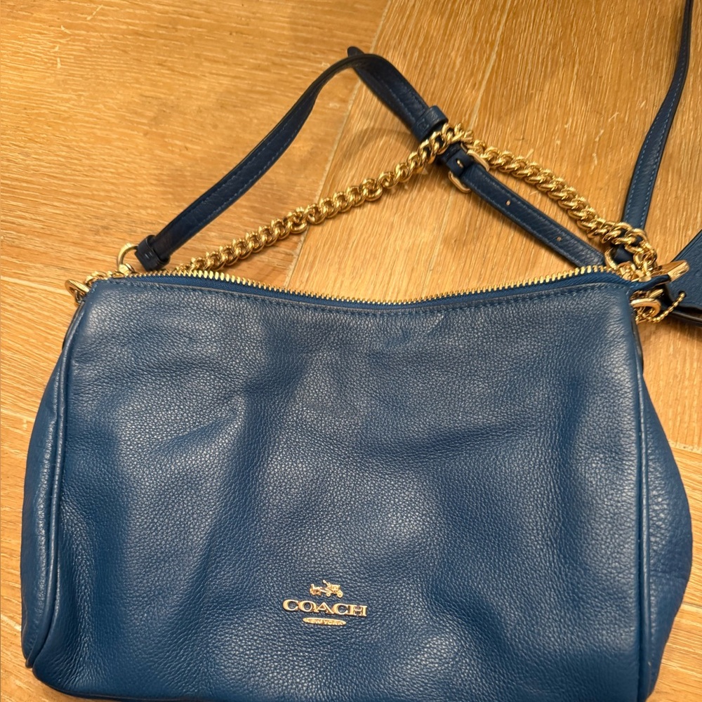 Coach Blue Leather Shoulder Bag with Gold Chain and optional leather strap